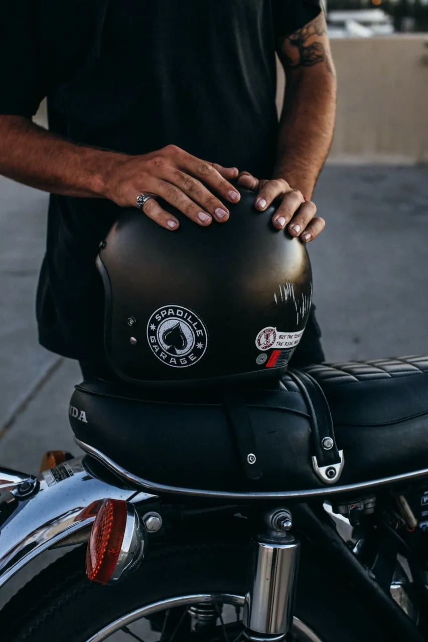 Jak dopasować kask motocyklowy do stylu jazdy?